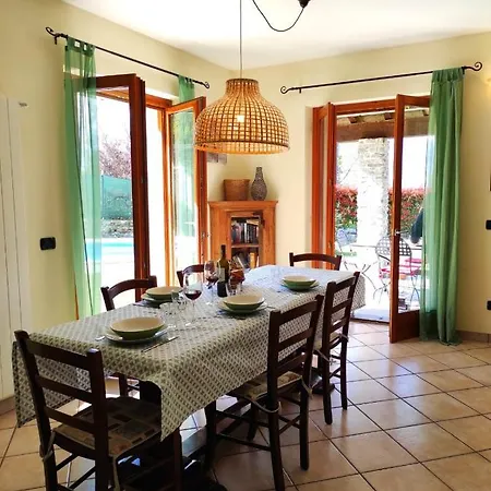 Betulla Con Piscina Privata Sul Di Villa