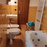 Betulla Con Piscina Privata Sul Di קוליקו