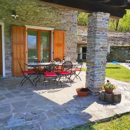 Betulla Con Piscina Privata Sul Di Villa *