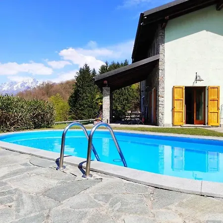 וילה Betulla Con Piscina Privata Sul Di *