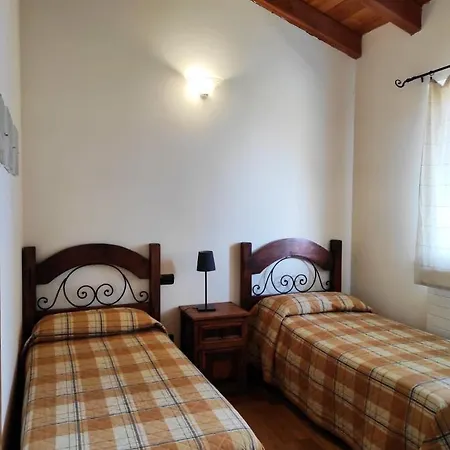 Betulla Con Piscina Privata Sul Di Willa *